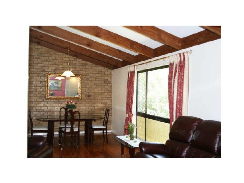 9 Wyndarra Street, Kenmore QLD 4069