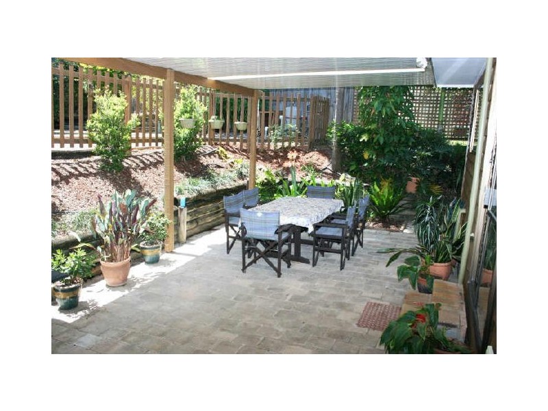 9 Wyndarra Street, Kenmore QLD 4069