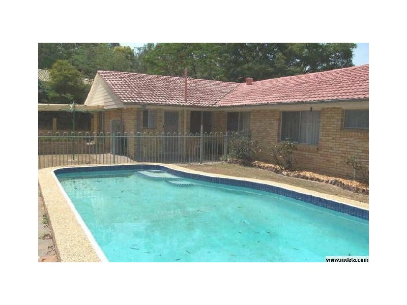 11 Kiriwina St, Fig Tree Pocket QLD 4069