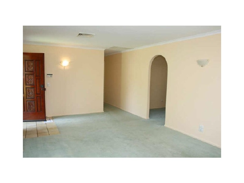11 Kiriwina St, Fig Tree Pocket QLD 4069