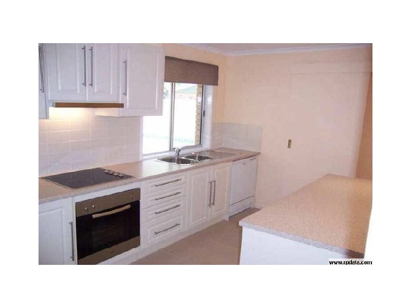 11 Kiriwina St, Fig Tree Pocket QLD 4069