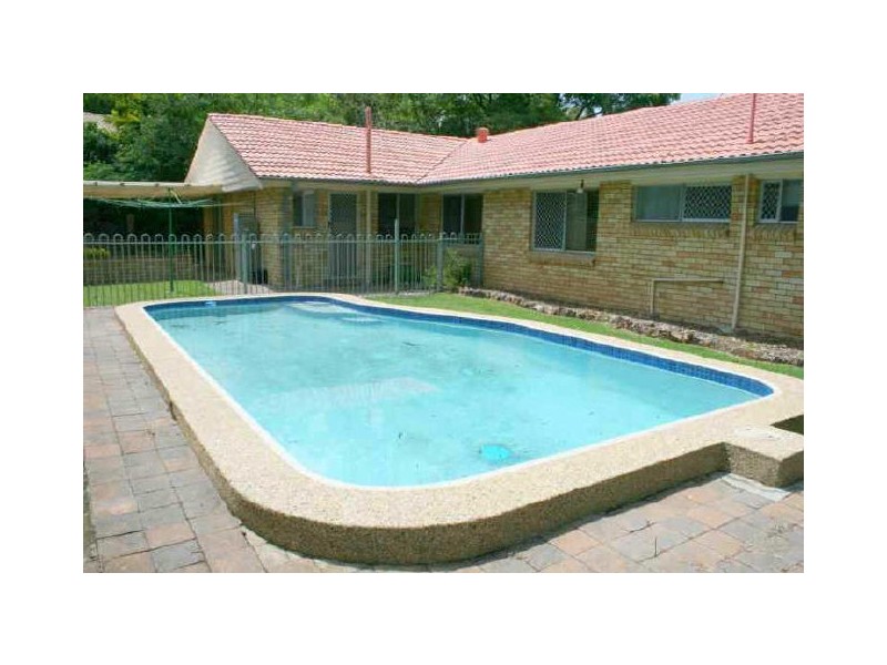 11 Kiriwina St, Fig Tree Pocket QLD 4069