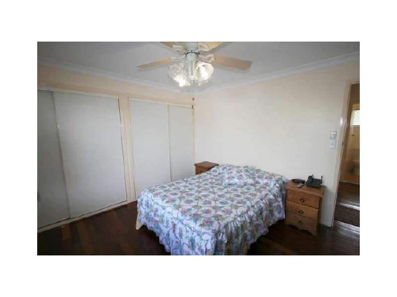 9 Alenola Street, Chapel Hill QLD 4069