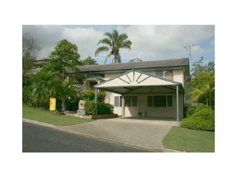 9 Alenola Street, Chapel Hill QLD 4069