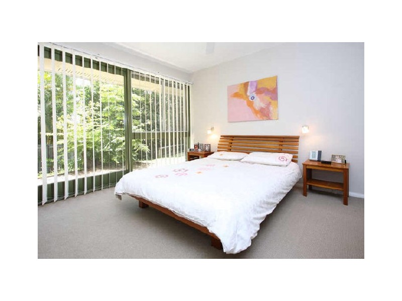 9 Woonalee Street, Kenmore QLD 4069