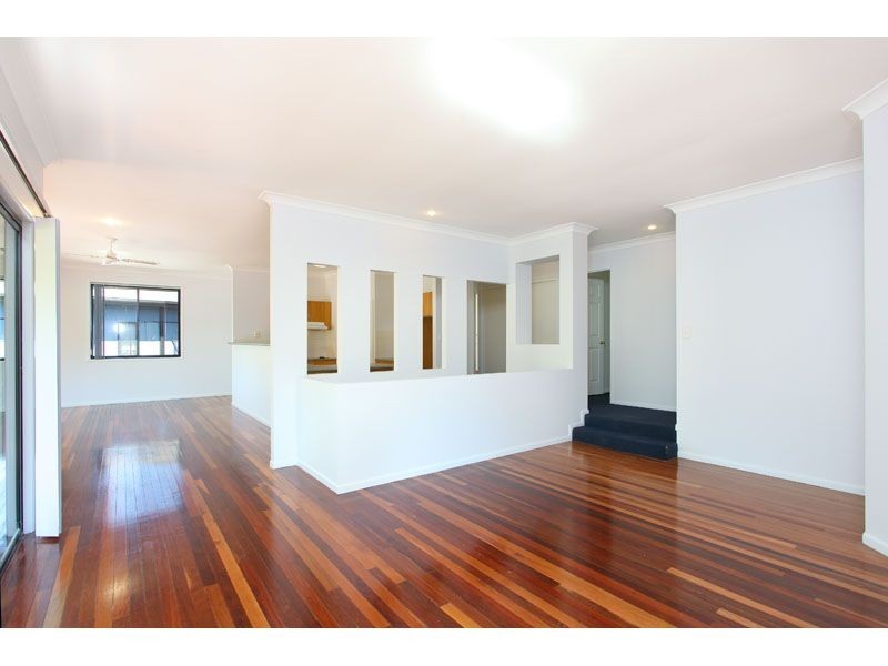 23 Carissa Place, Chapel Hill QLD 4069
