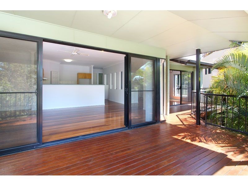 23 Carissa Place, Chapel Hill QLD 4069