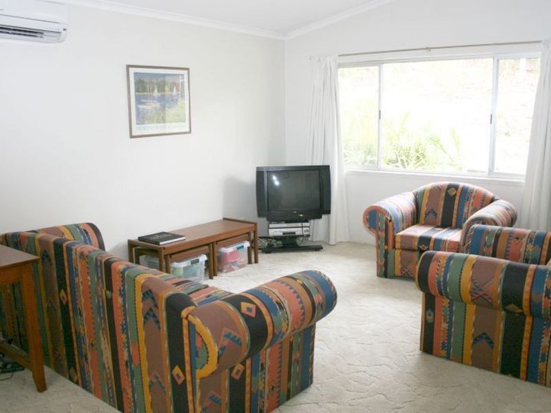 26 Lant Street, Chapel Hill QLD 4069