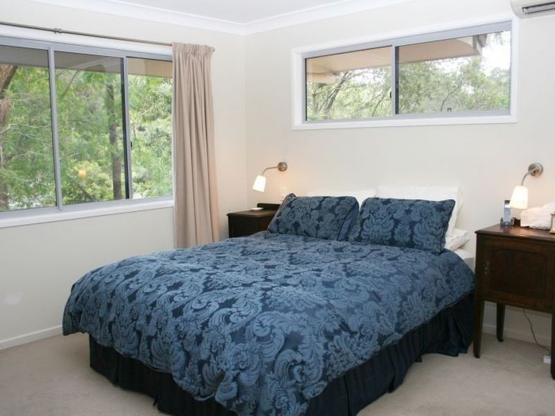 26 Lant Street, Chapel Hill QLD 4069