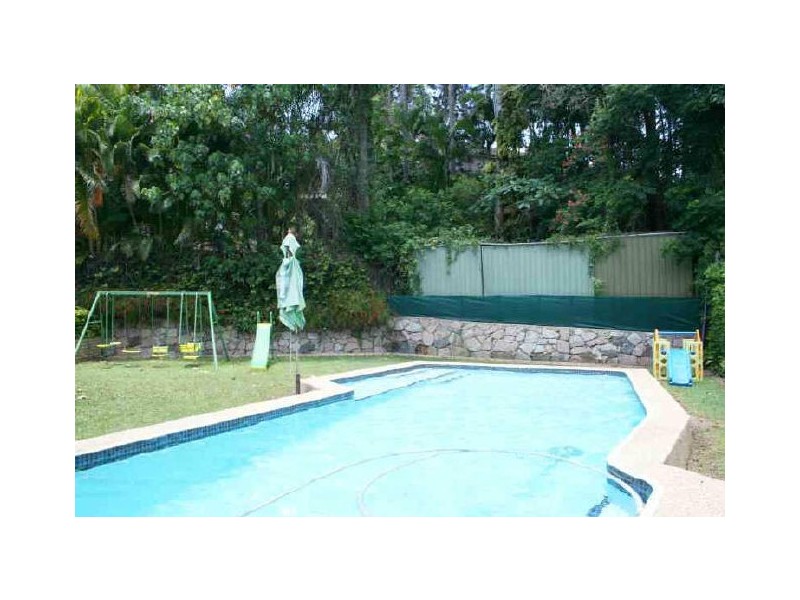 11 Stardust Street, Kenmore QLD 4069