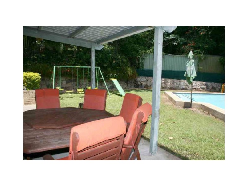 11 Stardust Street, Kenmore QLD 4069