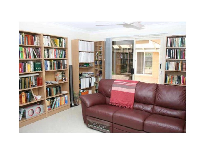 24 Chapman Place, Oxley QLD 4075