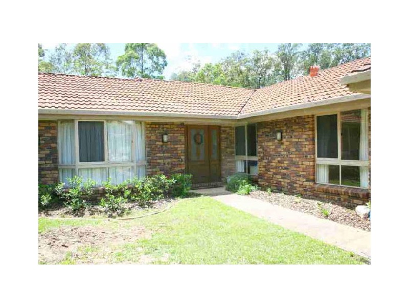 23 Ringway Place, Chapel Hill QLD 4069
