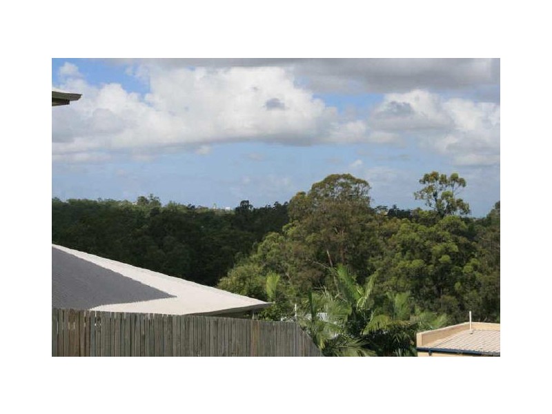 14 Grevillea Cl, Chapel Hill QLD 4069