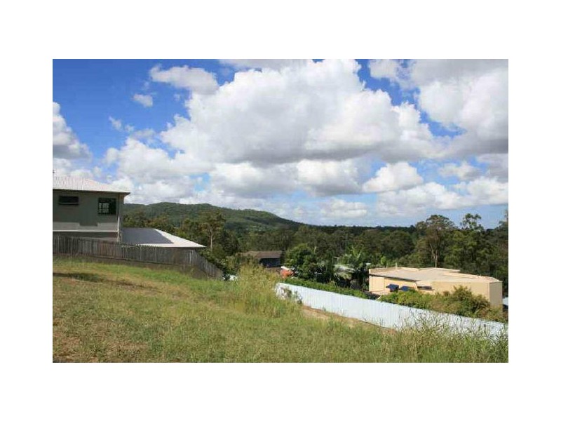 14 Grevillea Cl, Chapel Hill QLD 4069