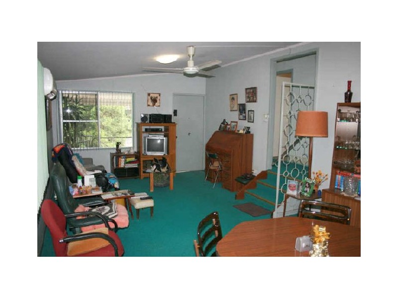 11 Kenton Street, Chapel Hill QLD 4069