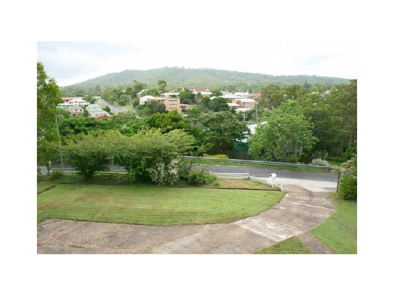 27 Eldon Street, Indooroopilly QLD 4068