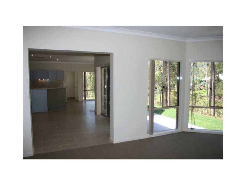 31 Barnes Court, Mount Crosby QLD 4306