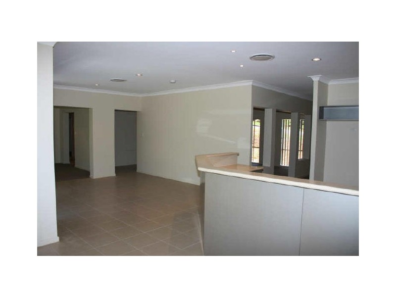 31 Barnes Court, Mount Crosby QLD 4306