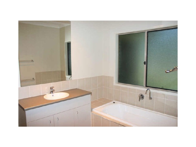 31 Barnes Court, Mount Crosby QLD 4306