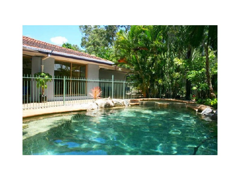 22 Binyara Street, Chapel Hill QLD 4069