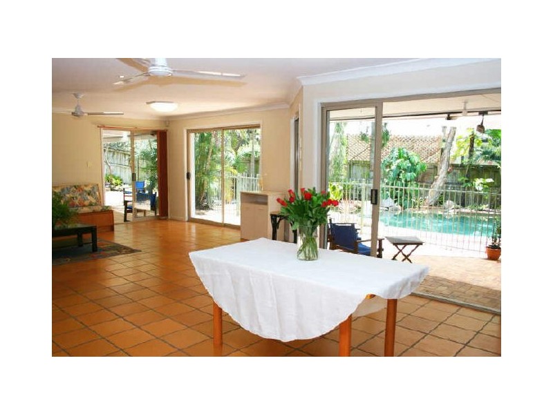 22 Binyara Street, Chapel Hill QLD 4069