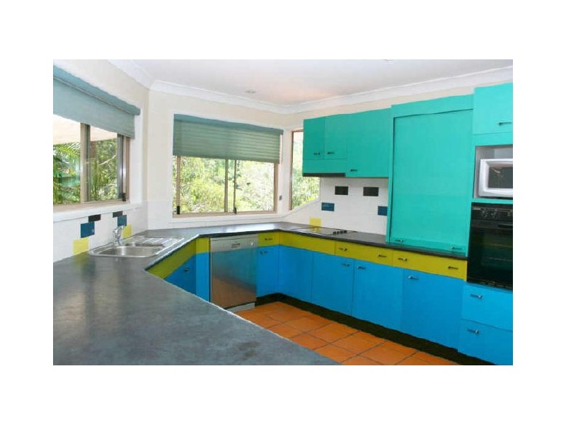 22 Binyara Street, Chapel Hill QLD 4069