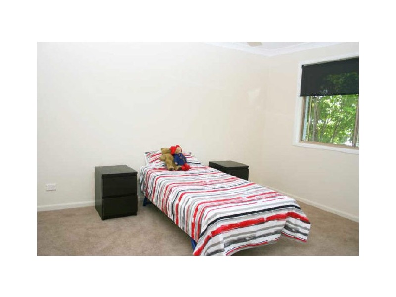 22 Binyara Street, Chapel Hill QLD 4069