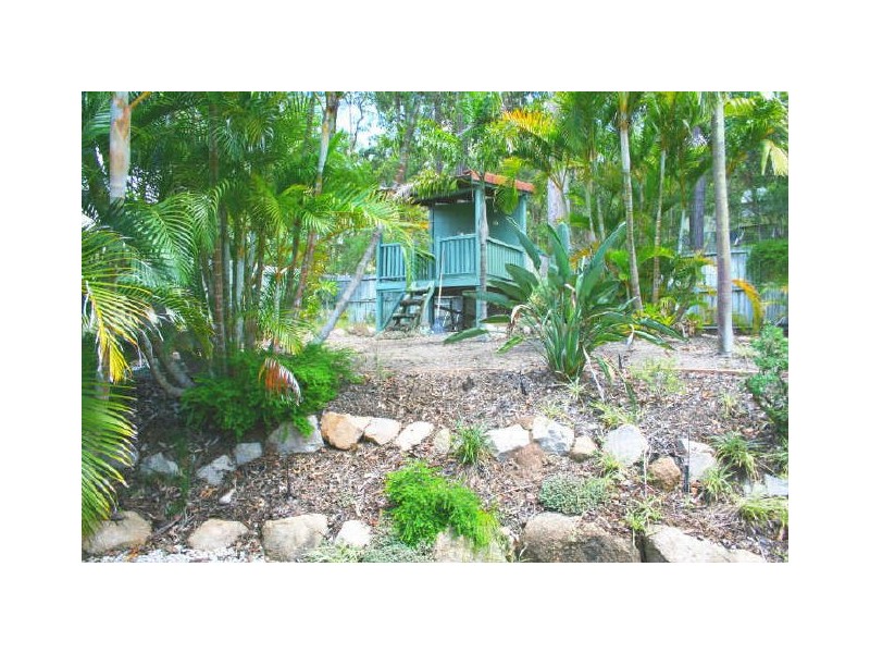 22 Binyara Street, Chapel Hill QLD 4069