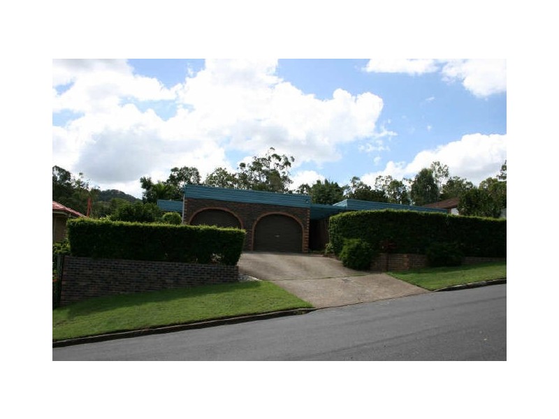 6 Kiandra Street, Chapel Hill QLD 4069