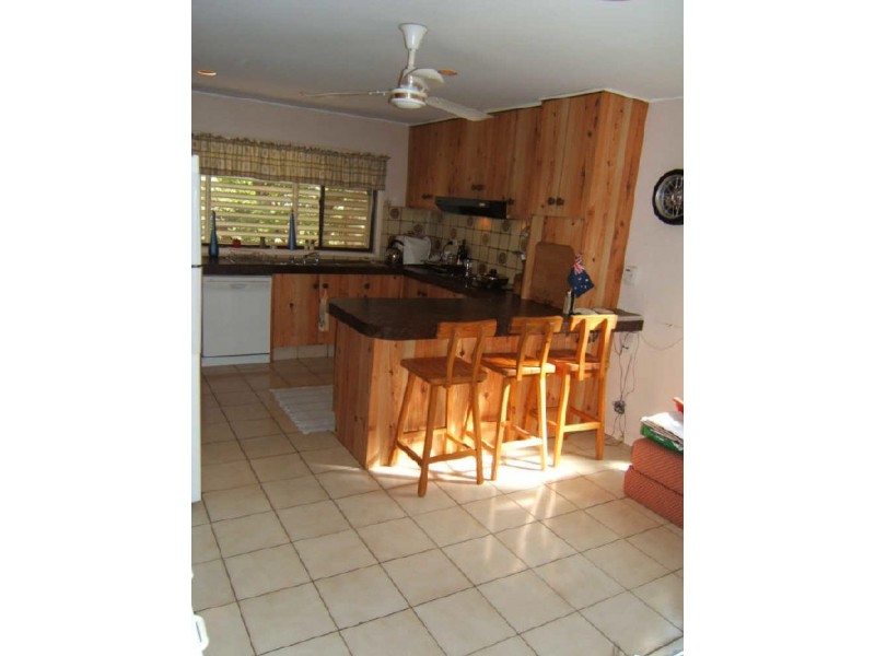 40 Chapel Hill Road, Chapel Hill QLD 4069