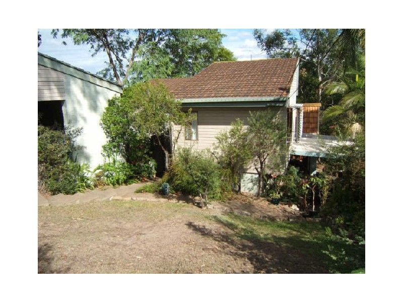 40 Chapel Hill Road, Chapel Hill QLD 4069
