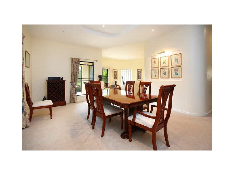 21 Carissa Place, Chapel Hill QLD 4069