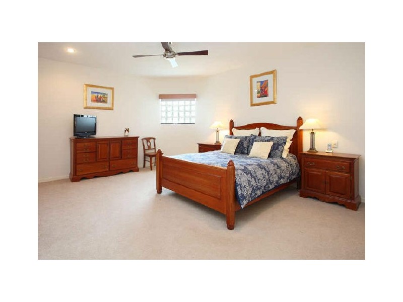 21 Carissa Place, Chapel Hill QLD 4069