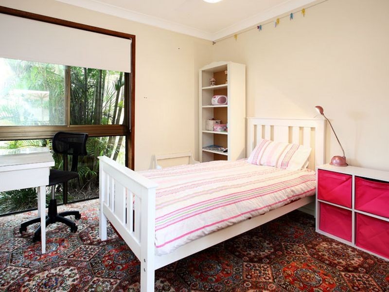 27 Melinda Street, Kenmore QLD 4069