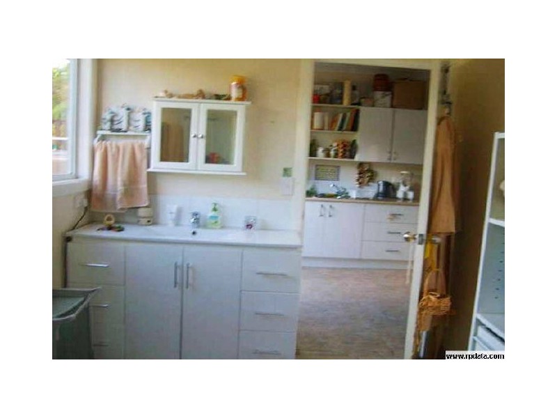 48 Goolman Street, Chapel Hill QLD 4069