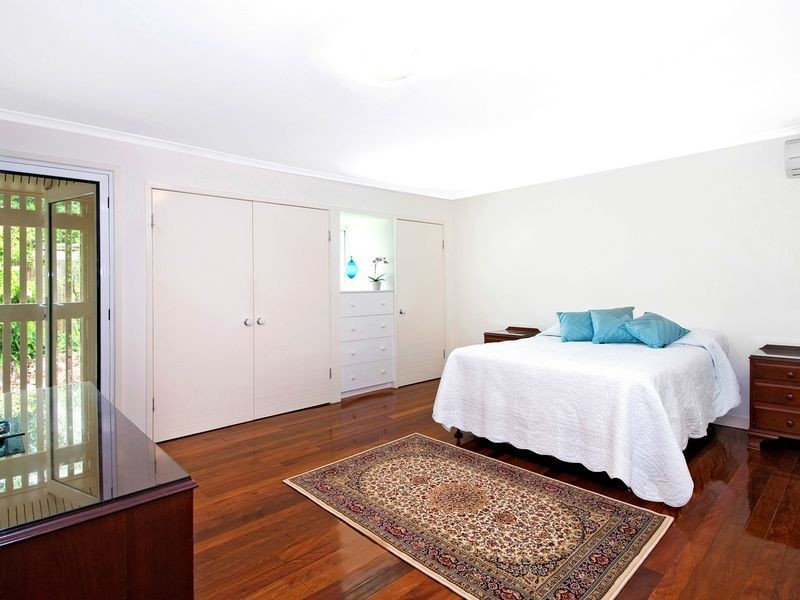 8 Bejimba Street, Kenmore QLD 4069