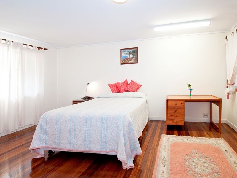 8 Bejimba Street, Kenmore QLD 4069