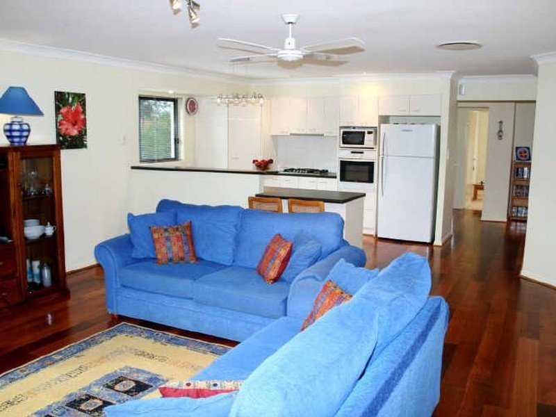 421 George Holt Drive, Mount Crosby QLD 4306