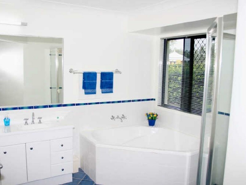 421 George Holt Drive, Mount Crosby QLD 4306