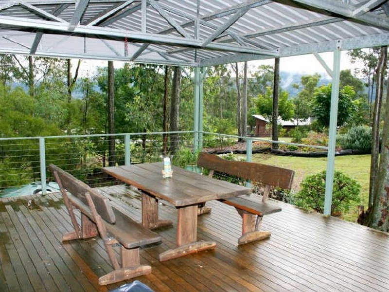 421 George Holt Drive, Mount Crosby QLD 4306