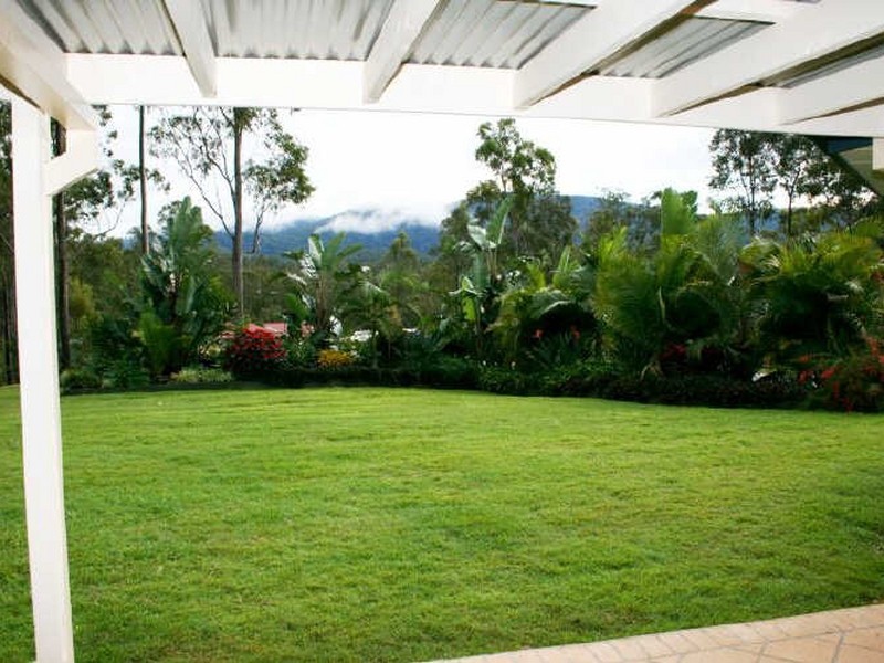 421 George Holt Drive, Mount Crosby QLD 4306