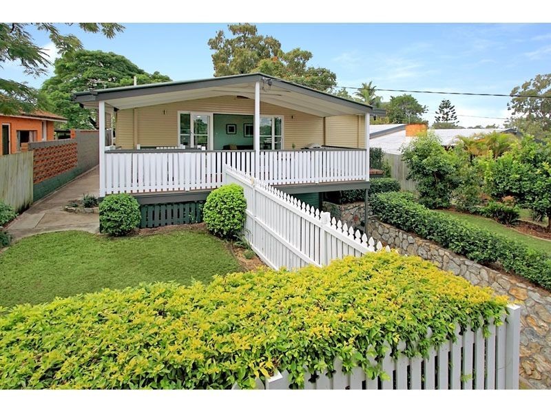 20 Alkina St, Kenmore QLD 4069