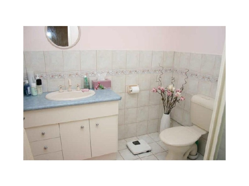 41 Strathspey Street, Kenmore QLD 4069