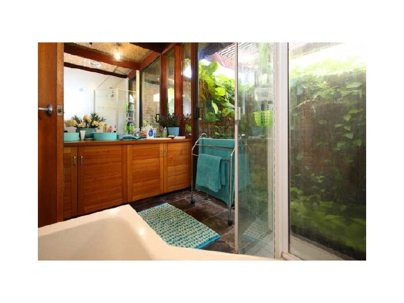 47E Goolman Street, Chapel Hill QLD 4069