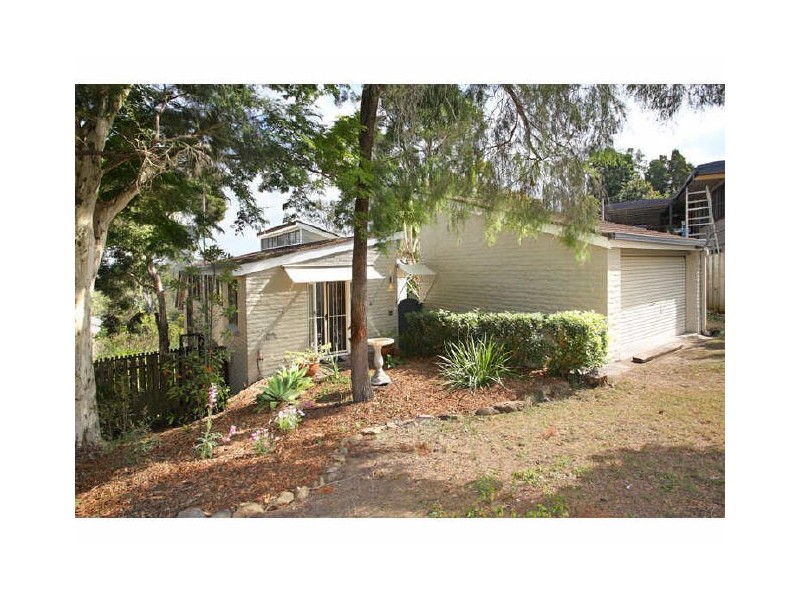 34 Pentlay Street, Kenmore QLD 4069