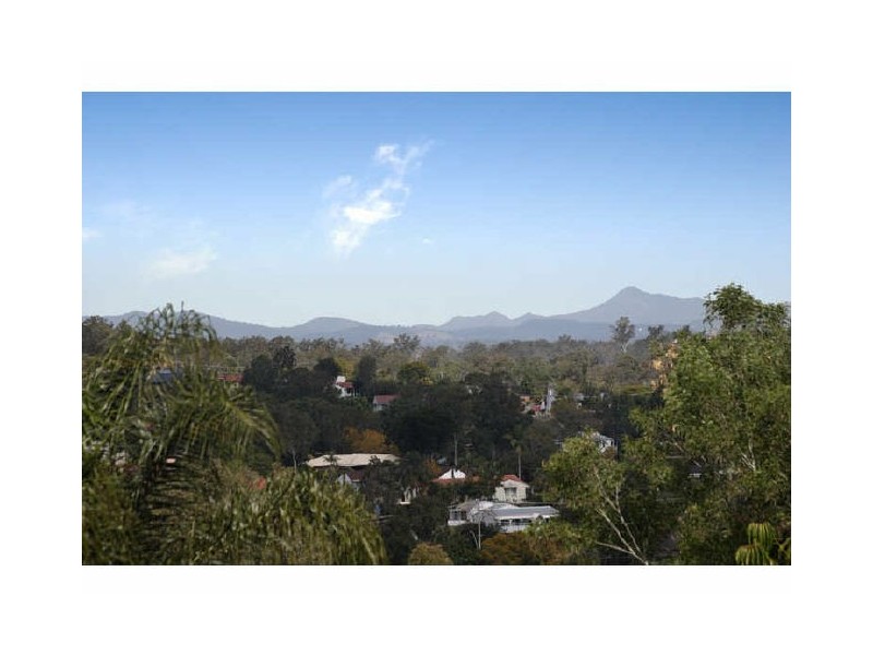 34 Pentlay Street, Kenmore QLD 4069