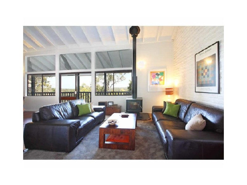 34 Pentlay Street, Kenmore QLD 4069