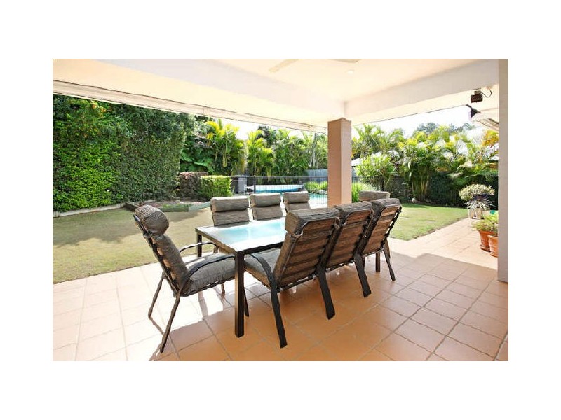 71 Kensington Cicuit, Brookfield QLD 4069