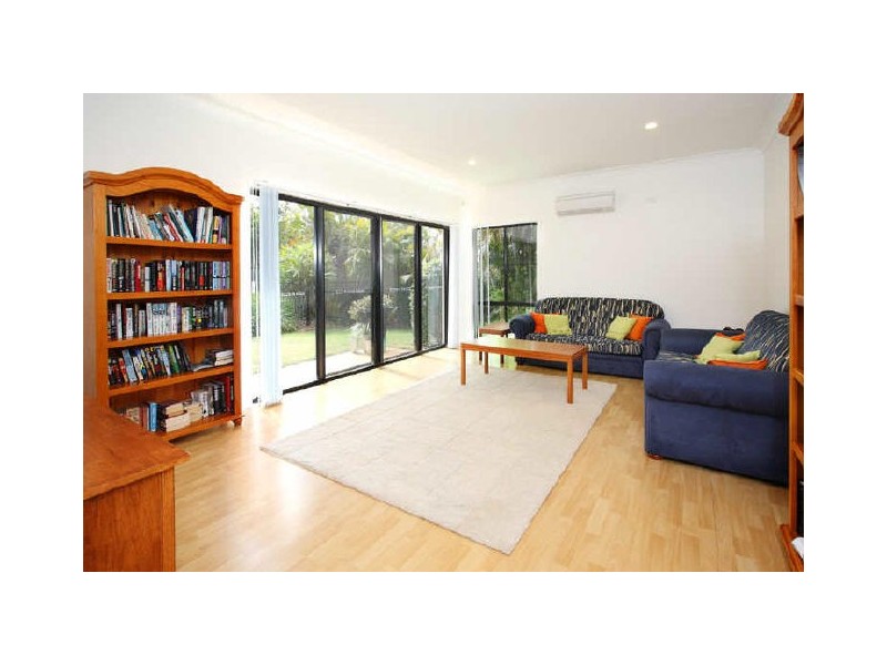 71 Kensington Cicuit, Brookfield QLD 4069